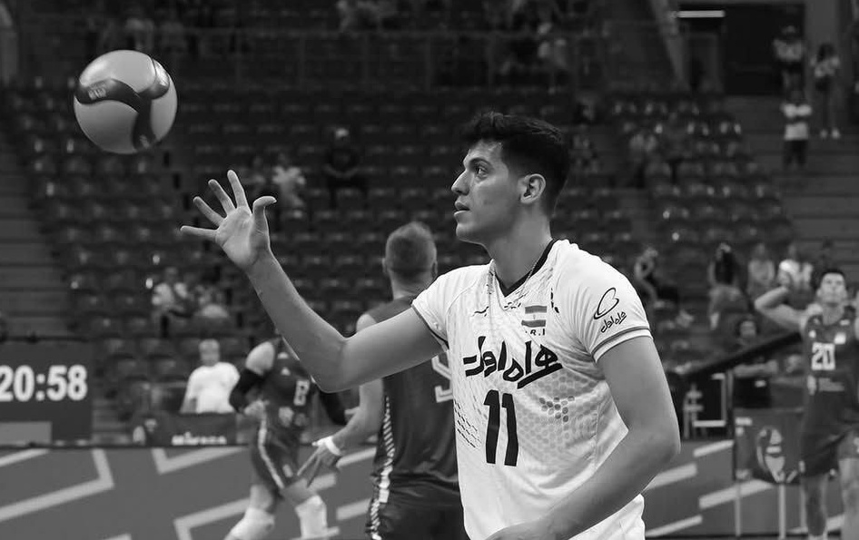 روزی که صابر کاظمی، ستاره پَرپَرشده والیبال ایران با سرویس های دیدنی آمریکا را قلع و قمع کرد/ روحش شاد+فیلم