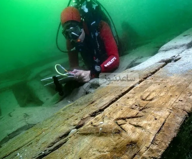 چوبهای حفظشده قایق تنها 7 متر زیر آب و 1.5 متر زیر رسوبات قرار داشتند