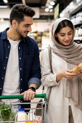 با حقوق 44 میلیونی؛ زنده می‌مانیم یا زندگی می‌کنیم؟