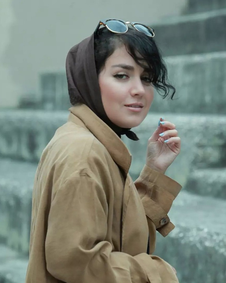 ذوق و هیجان افسانه پاکرو در کنار بازیگر معروف ترکیه ای!