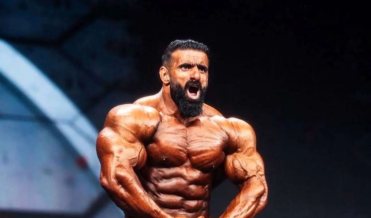 نگاهی به داستان زندگی هادی چوپان؛ از تولد در دل روستای ابنو تا درخشش روی استیج مسترالمپیا/ زنده باشی قهرمان😍+فیلم