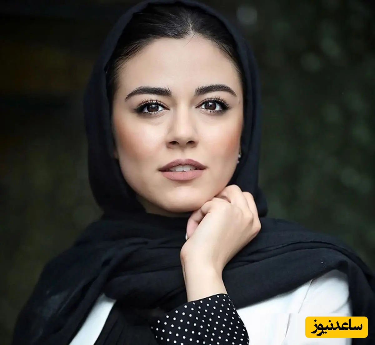 ژست عجیب و متفاوت ماهور الوند در یک عکس/ داره چیکار میکنه؟