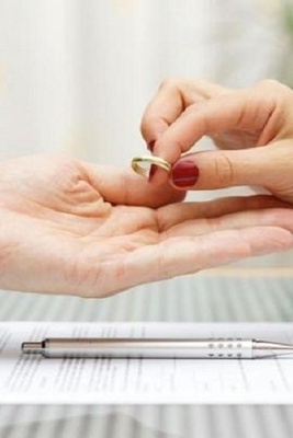 معضل طلاق صوری و صیغه‌شدن زنان ایران