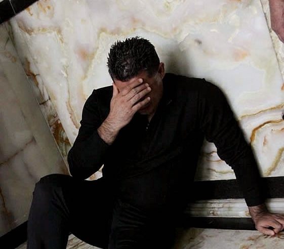 گریه های سوزناک و بی امان علی دایی با مداحی ترکی دلنشین حاج نادر جوادی اردبیلی/ خداحافظ ای غریب مدینه...+فیلم