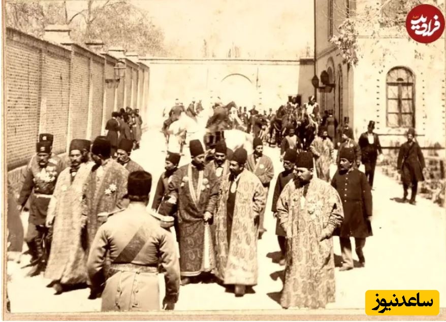 مقامات ایرانی در حال حرکت برای شرکت در مراسم