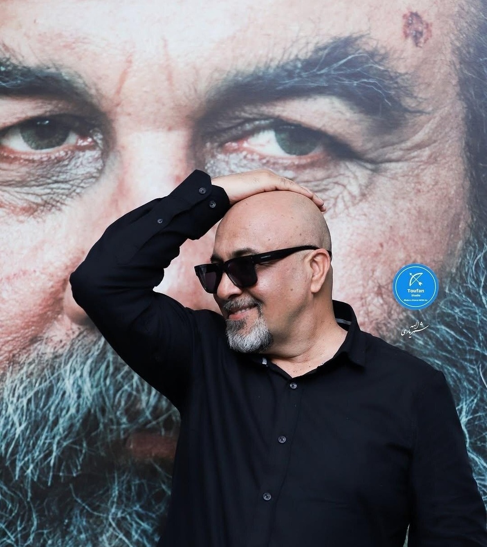 رضا عطاران بالاخره گیر خبرنگاران فوتبالی افتاد+فیلم