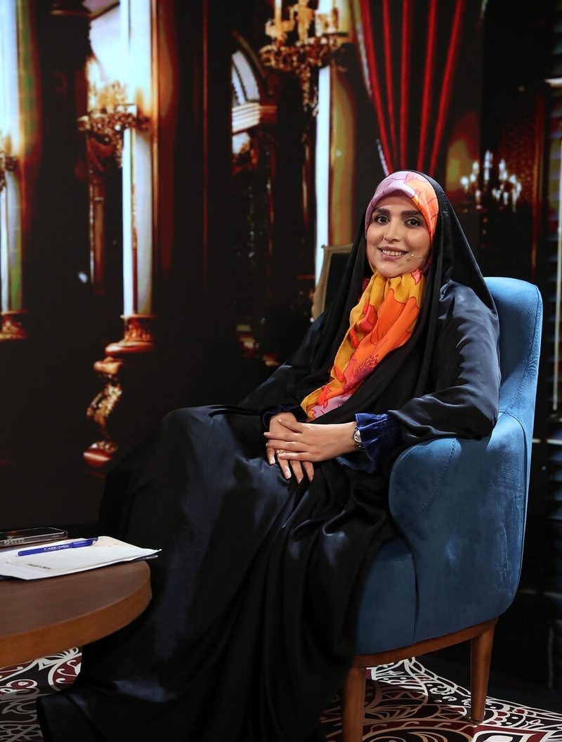 مژده لواسانی مهمان خانه های آسیب دیده شد/ تصاویر دلهره آور از بمباران 12 فرودین پایتخت+فیلم