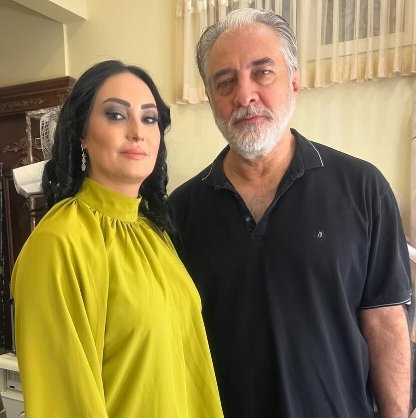 نگاهی به تیپ و استایل شیک و منحصربه‌فرد آیسل کاپلان، بازیگر ترکیه‌ای سریال ناریا/ از استایل هندی و کردی گرفته تا مانتو بلوچ ایرانی و دیپلماتی