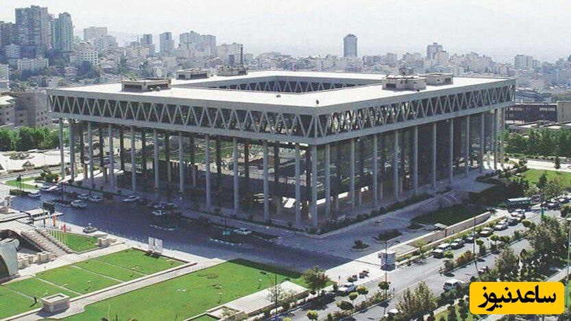 ببینید: جدیدترین ویدئو از لحظه هدف قرار گرفتن ساختمان شیشه ای صداوسیما و فرار کارکنان رسانه ملی از دالان دودآلود +فیلم