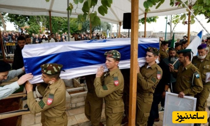 تماشا کنید: لحظه عملیات استشهادی شجاعانه یک فلسطینی با دست خالی +فیلم/ 7 سگ صهیونیست به درک واصل شدند