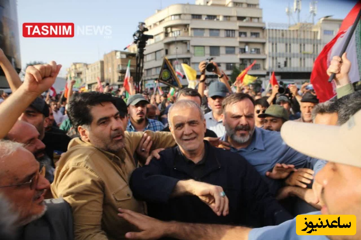 (فیلم) حضور پزشکیان در بین مردم تهران در شرایط جنگی / نتانیاهو هم جرأت دارد در یک فضای عمومی حاضر شود؟