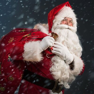 بابا نوئل واقعی در آسمان سوئیس رؤیت شد! / این صحنه رو فقط تو کارتون های کریسمسی دیده بودم!