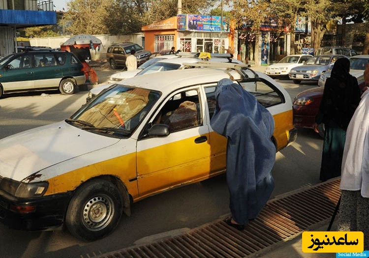 خلاقیت خنده دار اوستا مکانیک و گل محمد جوان خوش ذوق برای نصب کولر آبی روی ماشین در گرما حماسه آفرید/ مغزه اینو باید تو موزه نگه داشت...