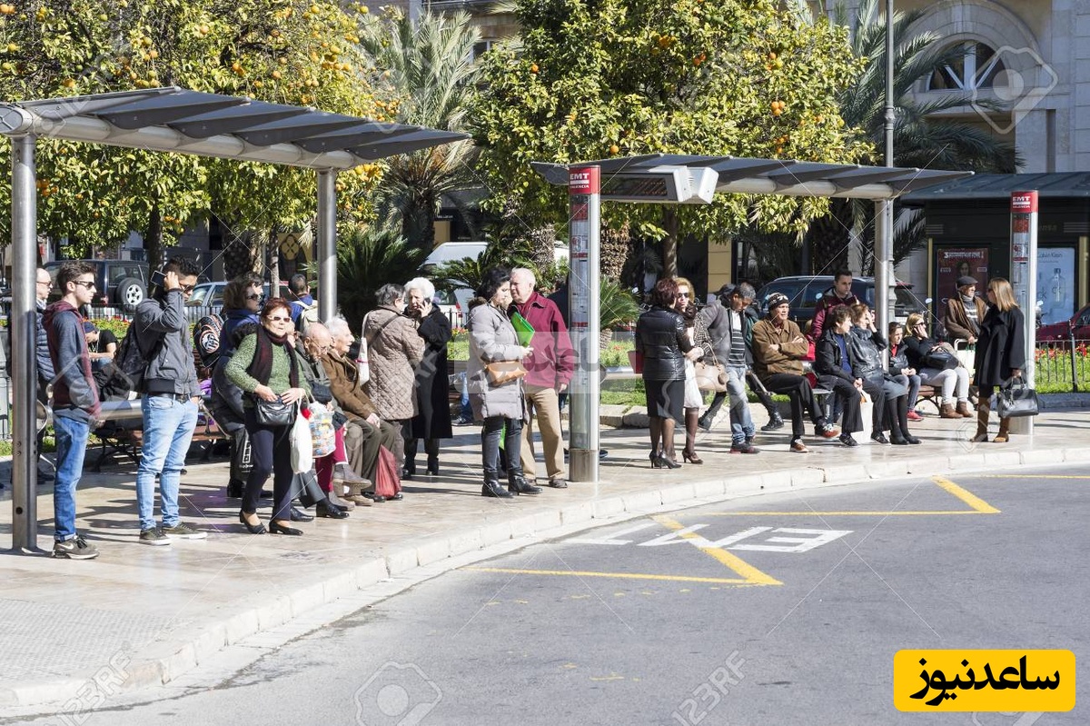 (ویدیو) اینا هنوز نفهمیدن با سه روز کار تو اروپا میشه بنز خرید!/ بیخودی صف اتوبوس وایمیستند....