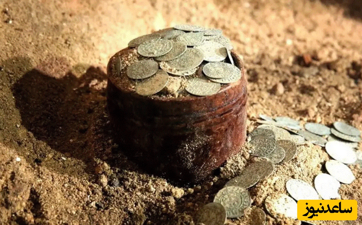 گنج سکه‌های 400 ساله از زیر کلیسای قدیمی بیرون آمد