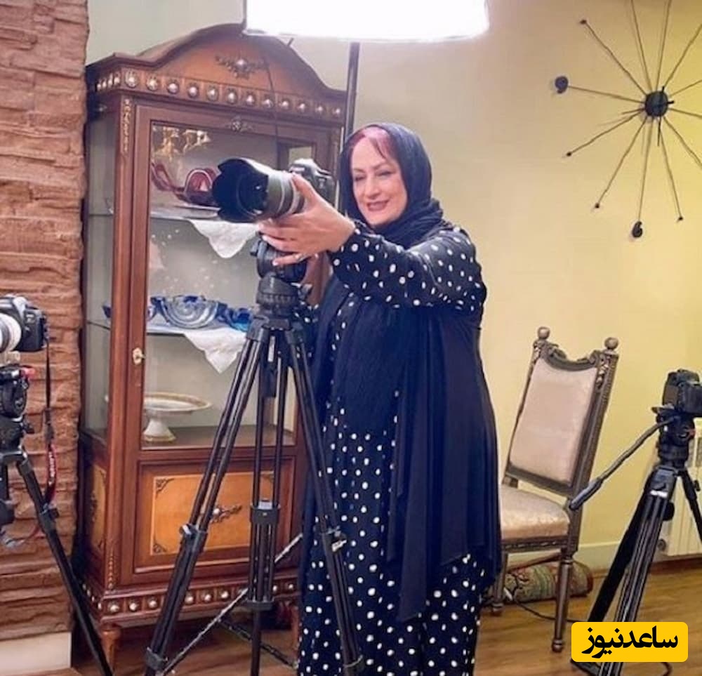 همه چیز درباره دکوراسیون خانه رویایی و ایرانی‌پسند مریم امیرجلالی؛ از مبلمان عنابی رنگ و آینه کنسول مد روز تا پذیرایی دلباز و دیوارکوبهای مینیمال+ویدیو و عکس