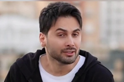 موزیک ویدئوی آهنگ عاشقانه نم نم عشق از مسعود کیانی+ متن ترانه /تو شدی مثل خون تو رگام حاکم قلبم نور شبام شدی بارون دلخوشیام نم نم عشقت حال و هوام🧡