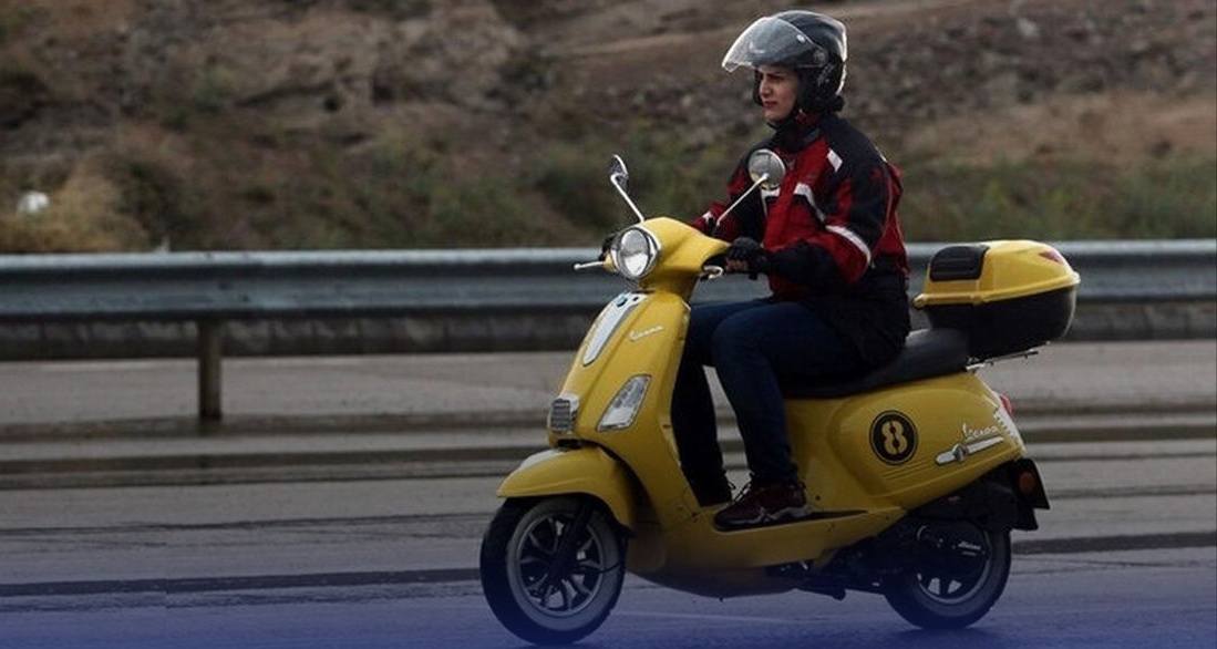 تصمیم جدی برای مشروعیت موتورسواری زنان / آیا گره کور گواهینامه زنان باز می‌شود؟