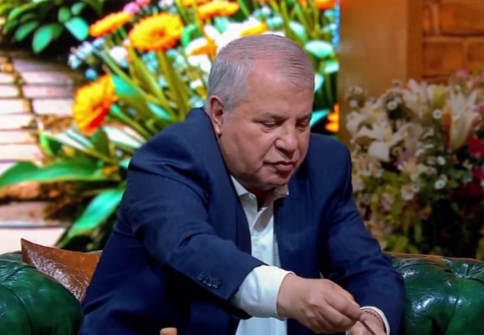 آموزش آداب و روش آبگوشت خوری توسط علی پروین در برنامه زنده/ قشنگ معلومه آبا و اجدادش دیزی فروش بودن+فیلم