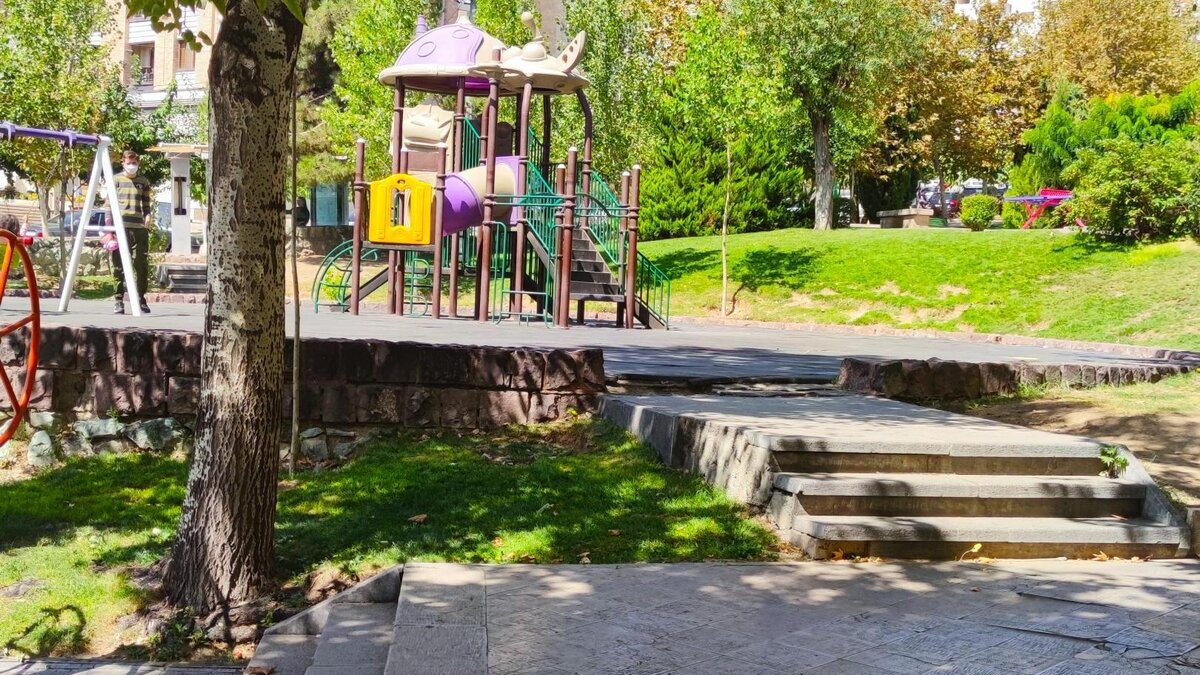 پارک های تهران به فروش می رسد؟