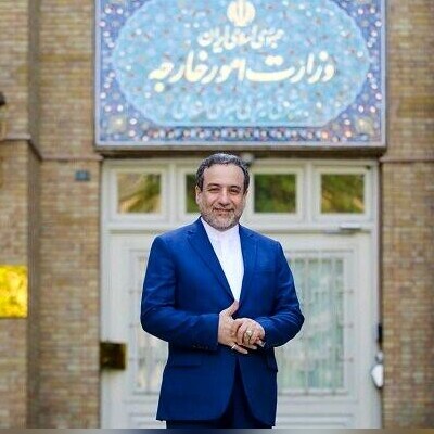 عراقچی در بغداد؛ دیپلماسی منطقه ای برای مهار بحران سوریه