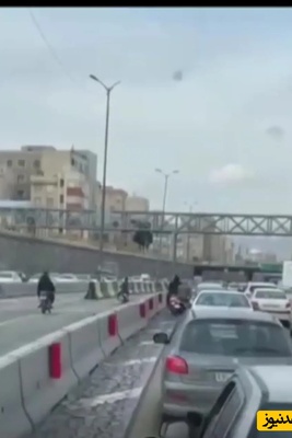 لحظه هولناک موبایل قاپی در ترافیک اتوبان امام علی (ع) + فیلم / مراقب باشید