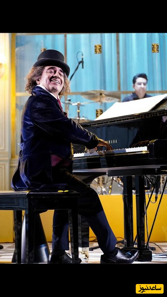 8 میلیون ایرانی به مجلس عروسی رامبد جوان دعوت بودند! سامان احتشامی بازیگر سریال پایتخت با آهنگ «بادا بادا مبارک بادا» همه را مات و مبهوت کرد+فیلم