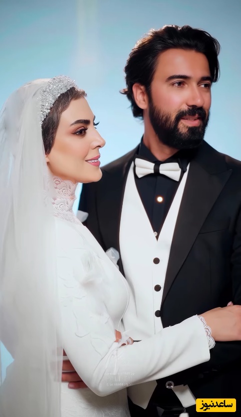 به بهانه سالگرد ازدواج جنجالی هنرمند کشورمان یادی کنیم از جشن عروسی نیلوفر شهیدی و امید همتی فراز/ از دسته گل رز و جواهرات ظریف تا حلقه ازدواج زوج دوست داشتنی
