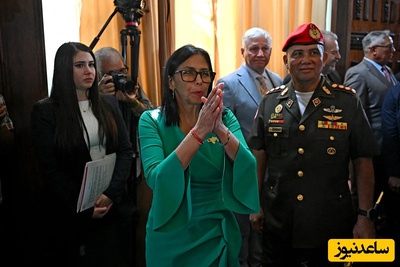 خوش رقصی و دم تکان دادن رئیس‌جمهور موقت ونزوئلا برای وزیر  آمریکا/ انگار نه انگار که چند هفته پیش رئیس جمهورشان را ربودند+ ویدیو