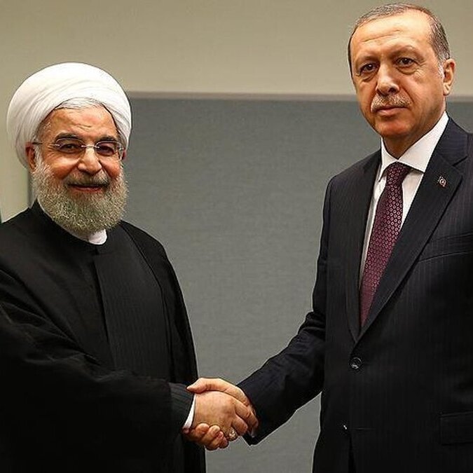 بمب خنده؛ ترکی صحبت کردن روحانی و فارسی صحبت کردن اردوغان+فیلم