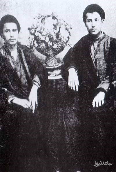 امام خمینی(ره) در دوران نوجوانی نفر سمت چپ