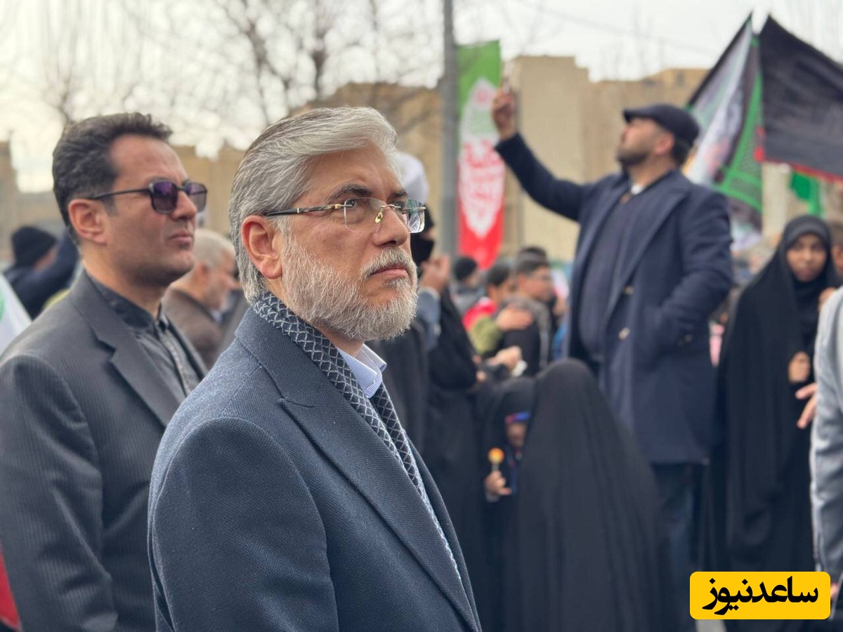 حاشیه‌های 22 بهمن؛ وزیر علوم از اجرای آموزش هوشمند در همه رشته‌ها خبر داد