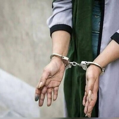 بازداشت زن جوان نیمه برهنه در چهارراه جهان کودک تهران+ویدیو/  پلیس واکنش نشان داد