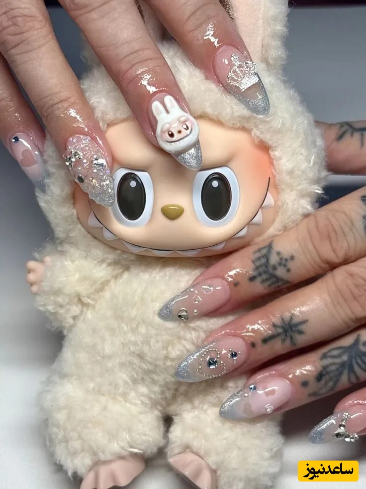 خلاقیت مشاغل؛ ابتکار منحصربفرد ناخنکار باسلیقه در طراحی ناخن مشتری به شکل لبوبو+ویدیو/ چقدرم این روزا ترند شده