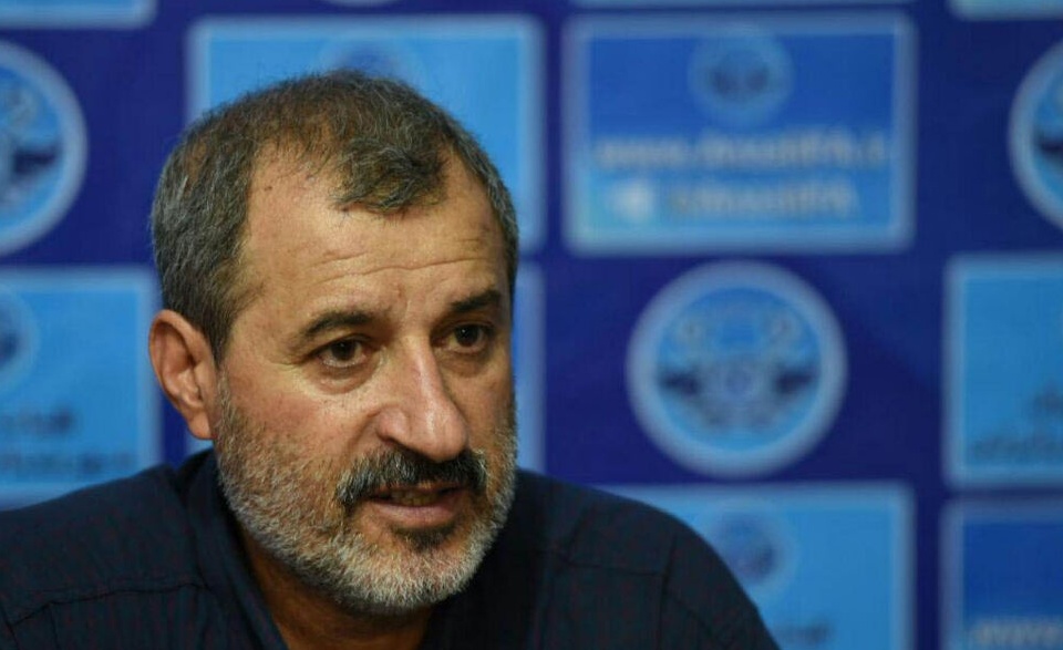 محمد مایلی کهن: مصطفوی من را داخل هواپیما برکنار کرد؛ به ستاره استقلال اجازه تمرین ندادم؛ این آقا هدایت تیم ملی را از من گرفت ولی هیچ کینه‌ای به دل نگرفتم