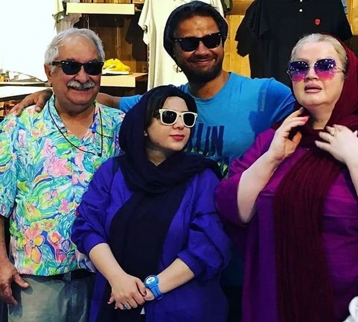 باحال‌ترین مصاحبه با یک کمدین/ علی صادقی: کلا ما در خانواده لحظات جدی نداریم، همه دارن به هم تیکه میندازن+فیلم