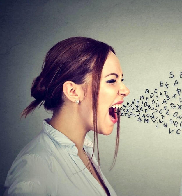 نکات مهم برای برخورد با همکار پرحرف