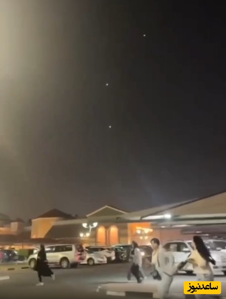 فرار شهروندان در خیابان‌های دوحه همزمان با شلیک موشک‌های ایرانی