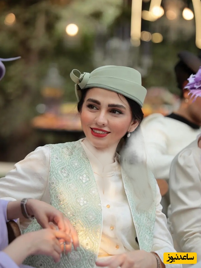 نگاهی به چای پارتی لندنی یا مهمانی عصر محبوب ترین بازیگران ایرانی/ استایل چای خوری سیما خضرآبادی، مهراوه شریفی نیا، هانیه غلامی، سیاوش خیرابی، مینا مختاری، نیلوفر پارسا و...