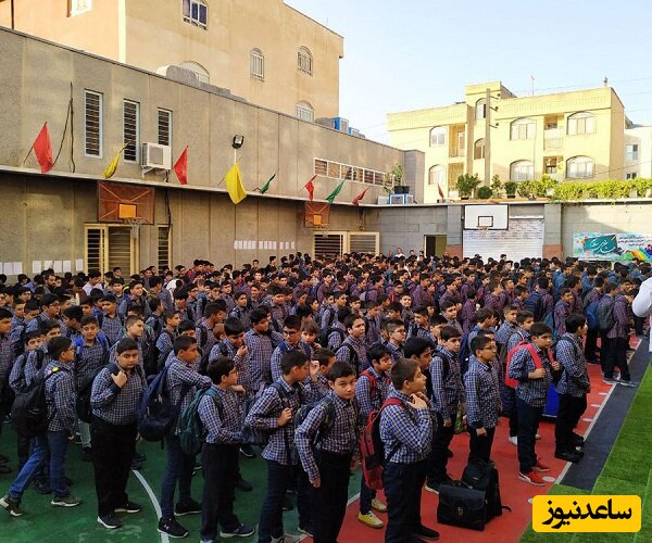 (ویدئو) دانش آموز پسر ایرانی که در اولین روز مدرسه از آقای گزارشگر پس گردنی خورد😐😂/ عاقبت پررو بودن همینه