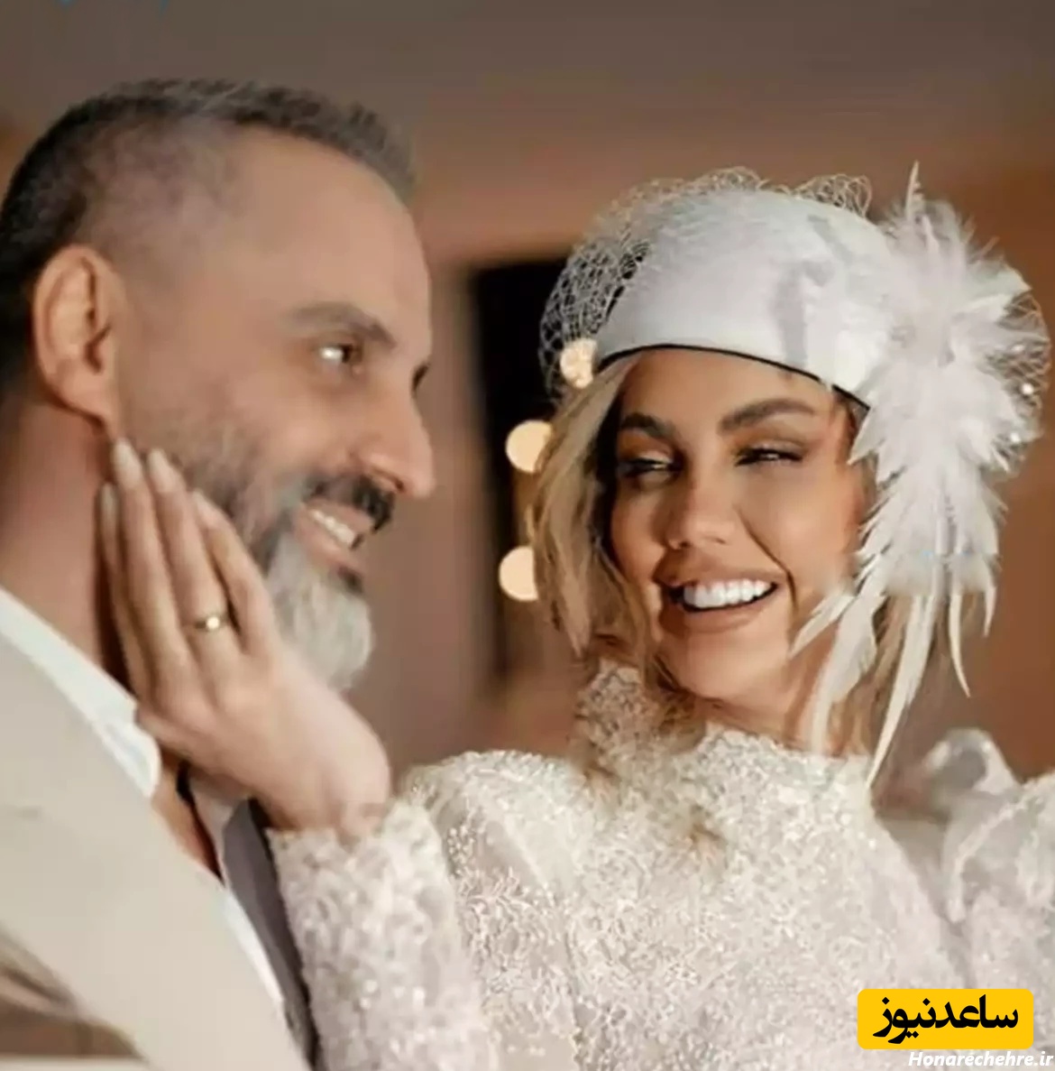 فیلم/علیرام نورایی: من و صبا 12 ساله زیر یک سقف زندگی میکنیم، نمیتوانم با همسرم بجنگم بگم مثل من رفتار کن! من چه بازیگر حکومتی هستم که 8 ماه بیکار بودم!