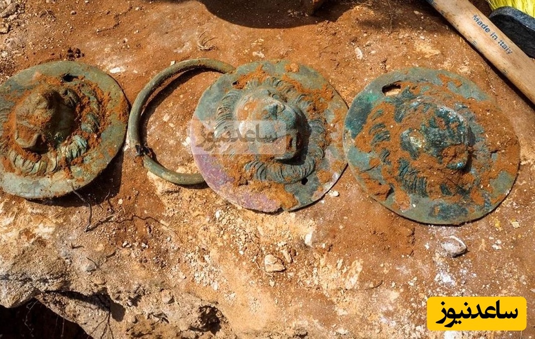 باستان‌شناسان چهار «سر برنزی شیر» را در یک قبر 1900 ساله پیدا کردند