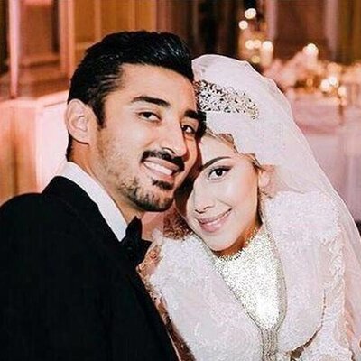 سلفی عاشقانه رضا قوچان نژاد و همسرش در خارج