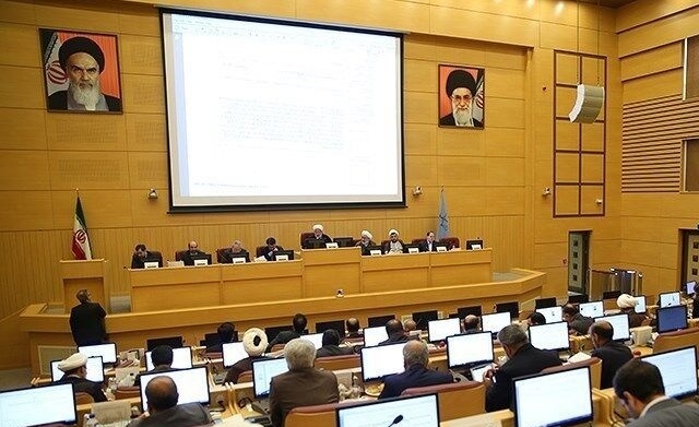 لغو محدودیت/ تحصیل همزمان در چند رشته برای دانشجویان پزشکی مجاز شد