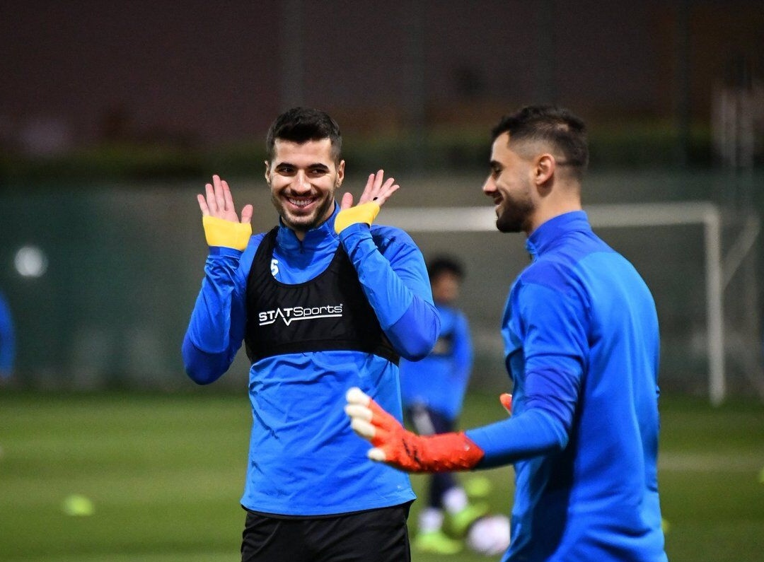 واکنش خنده دار سعید عزت اللهی به ازدواج: آدم قحطی شده که کسی از من خواستگاری کنه؟ والا به خدا کی به قیافه من نگاه می کنه آخه!