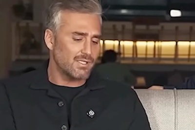 افشاگری دکتر پژمان از مرگ تدریجی در اردوگاه اجباری «جزیره عشق ابدی»: 80 درصد بچه‌های عشق ابدی لنگ نون شب بودن! وقتی بیگاری و فشار از حد می‌گذره، فرار می‌شه تنها راه