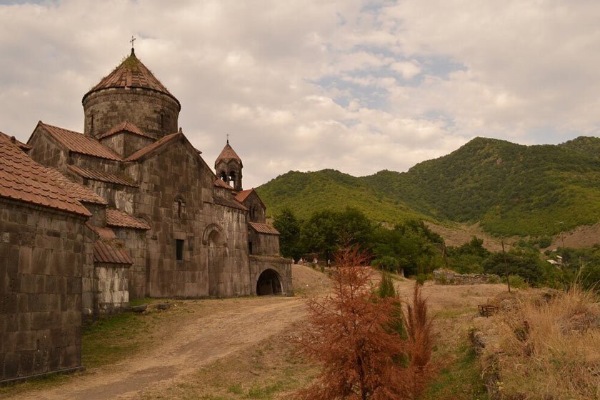 در مورد صومعه هاقپات ارمنستان چه می دانید؟