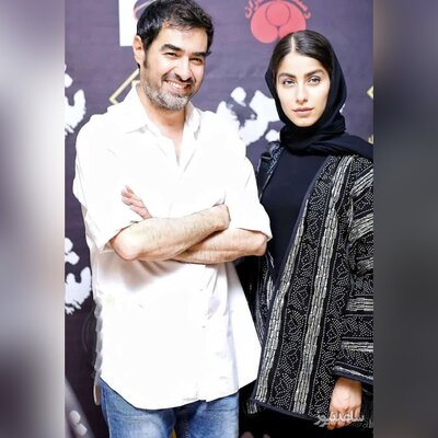 استایل متفاوت همسر دوم شهاب حسینی با روسری توری و شومیز سفید