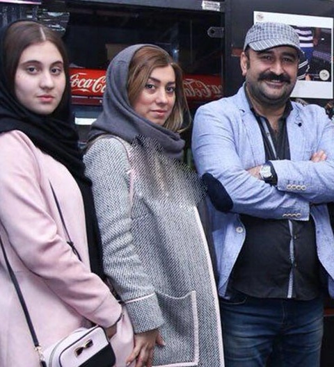 ویدئو/نگاهی به چیدمان منزل شاهانه و شیک «مهران احمدی» شکیب سریال آوای باران و همسرش/جلوه‌گری باشکوه مبلمان سلطنتی و فرش اصیل ایرانی