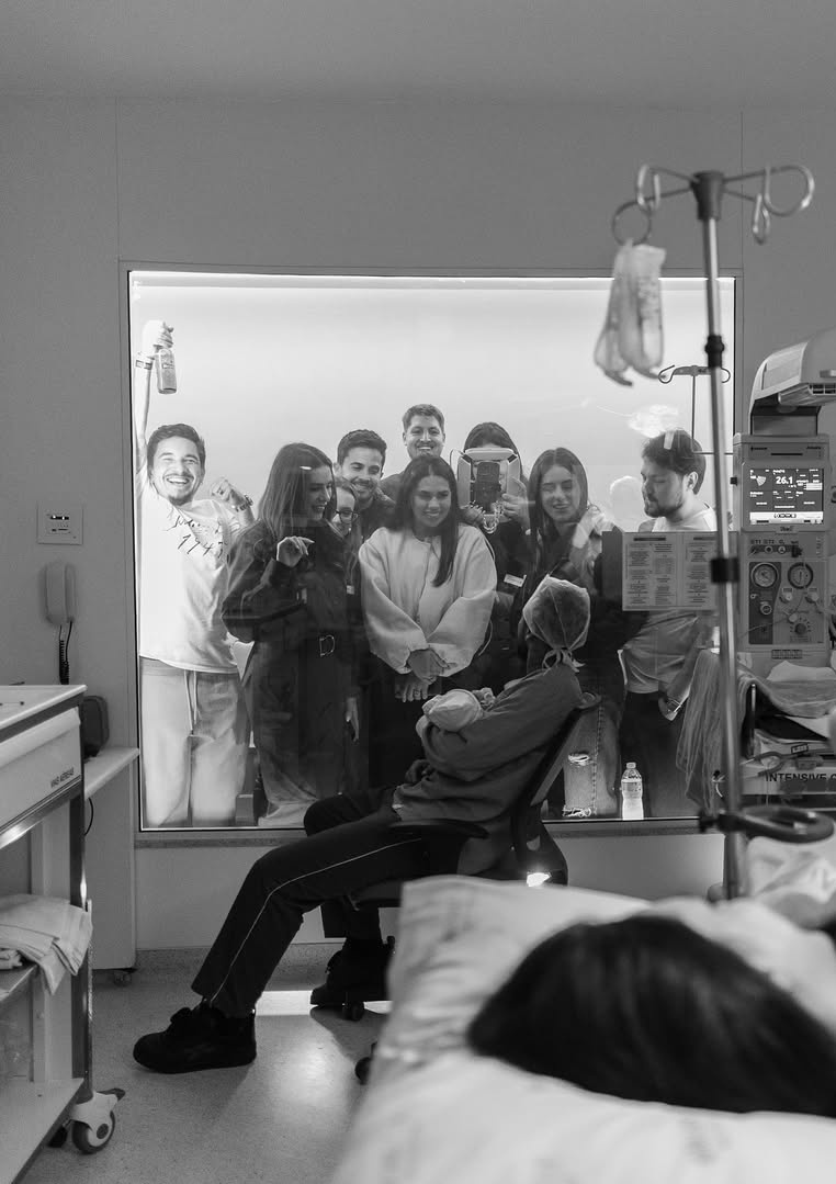 نگاهی به گهواره نوزادی فوق العاده زیبای دختر ته تغاری نیمار و همسر مدلش با پتو و بالشت توردوزی شده+فیلم/ بچه نگو پرنسس بگو😍